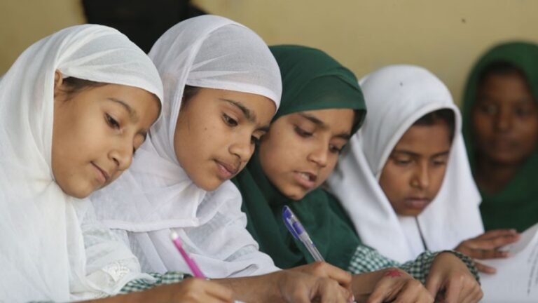 3463b56bf3044d42b42345dc1193a4cf 18.jpeg