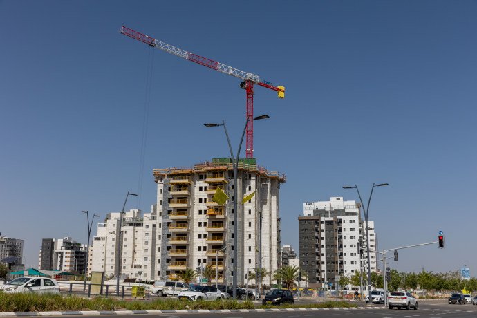 דירות באפס קילומטר: שוק ממתין, דירות ריקות, כלכלה מדממת | אבי פדרמן 975921.jpeg