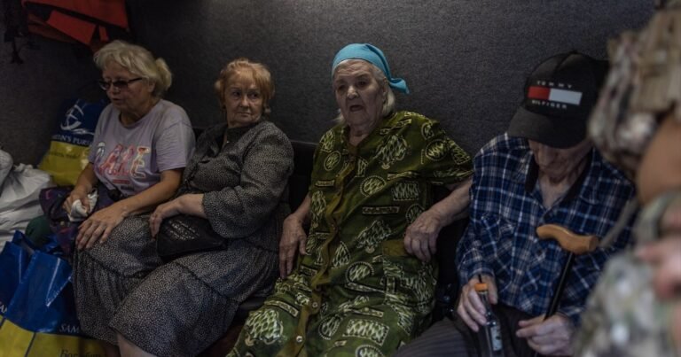 Aa 20250823 38903219 38903212 evacuation of civilians in kostiantynivka 1755984195.jpg