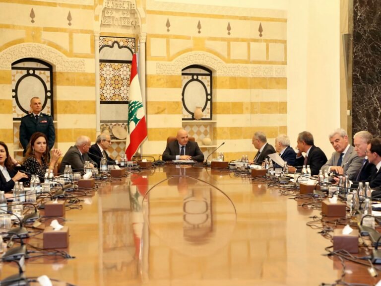 הקבינט הלבנוני מנהל שיחות נוספות על פירוק חיזבאללה, תחת לחץ ארה"ב | חדשות חיזבאללה Afp 20250807 68z49lq v1 highres lebanonusisraelpoliticsgovernmentconflict 1 1754579892.jpg