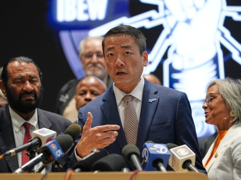 הדמוקרטים של טקסס מסתיימים בשבועיים של שבועיים מעל Gerrymandered Us Gop House Map | חדשות דונלד טראמפ Ap25216862156811 1755531409.jpg