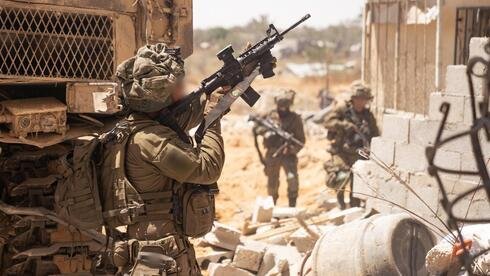 IDF moves to encircle Hamas in first stage of Gaza City assault Byuio5uqyll 1 25 1601 901 0 large.jpg