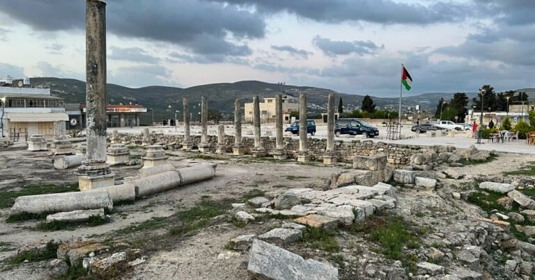 Sebastias main square and the roman colonnade 1 1753105021.jpg